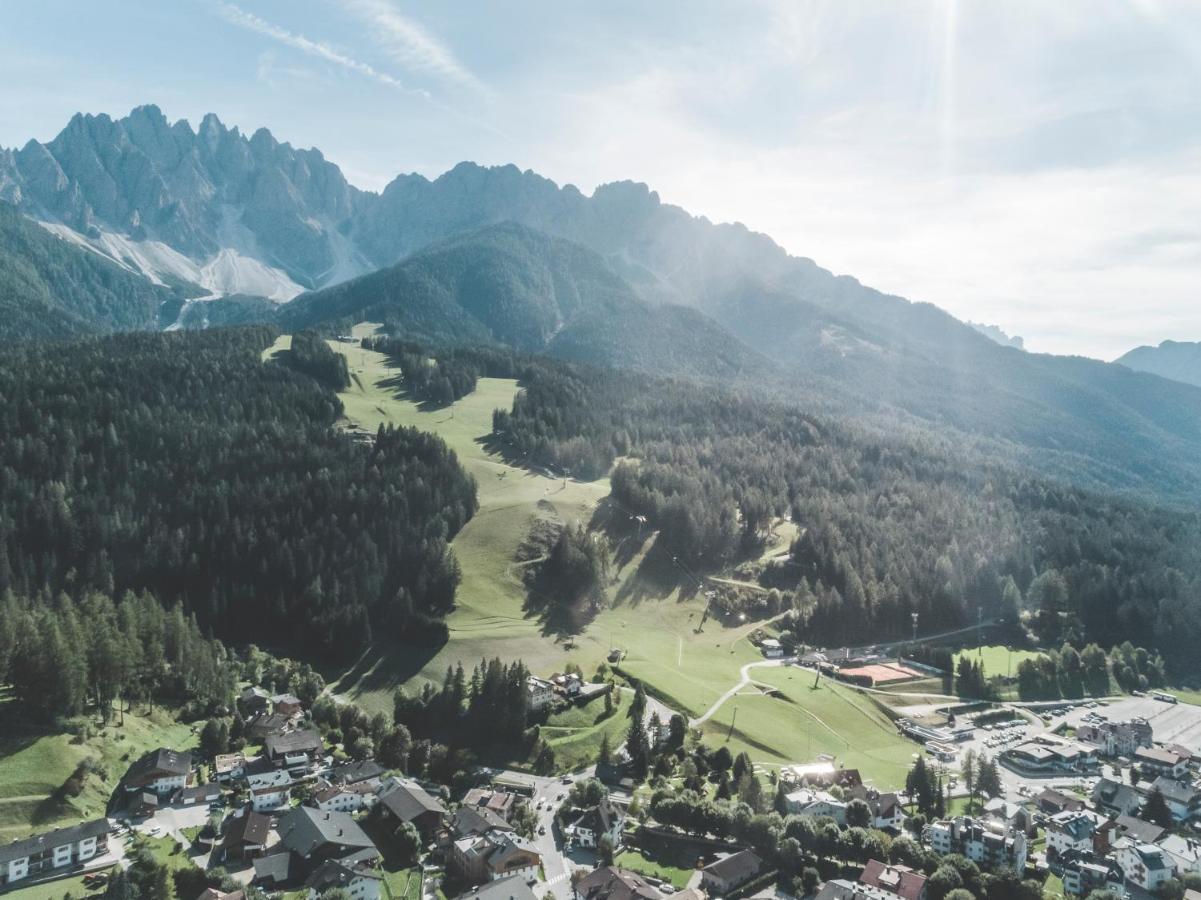 Boutique & Gourmet Hotel Orso Grigio San Candido Dış mekan fotoğraf